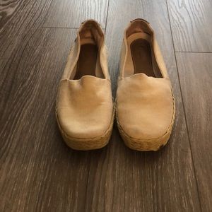 Easy Spirit Espadrilles - cream and gold shimmer